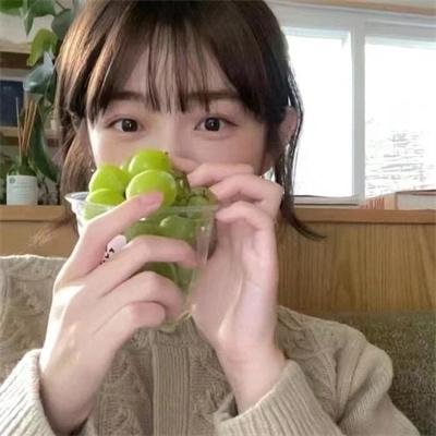 他与爱神同时降临